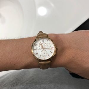 Women’s fossil watch